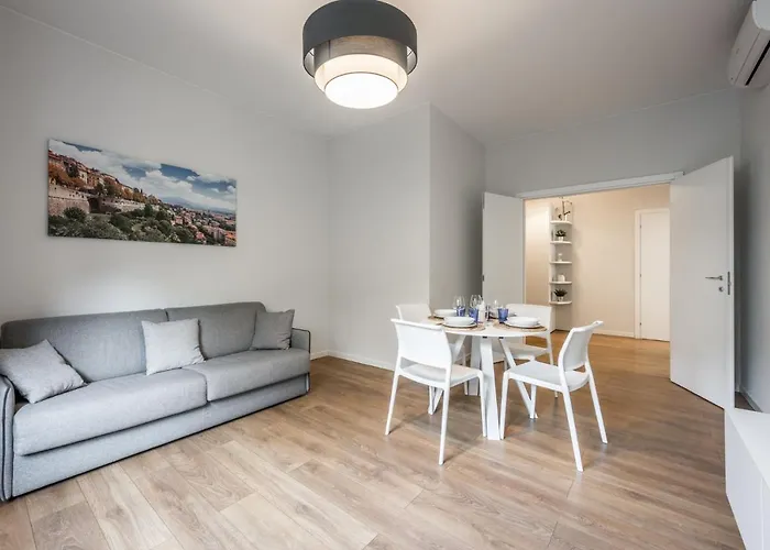 Caravaggio A Due Passi Dalla Funicolare * Bergamo