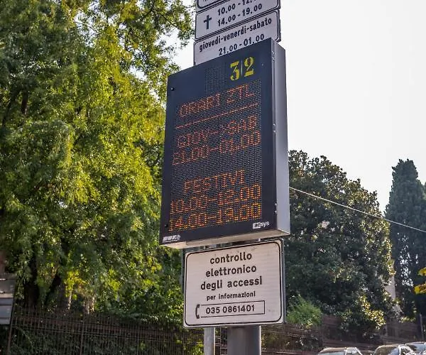 公寓 Caravaggio A Due Passi Dalla Funicolare *